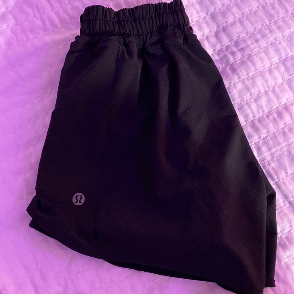BLACK LULULEMON HOTTY HOT